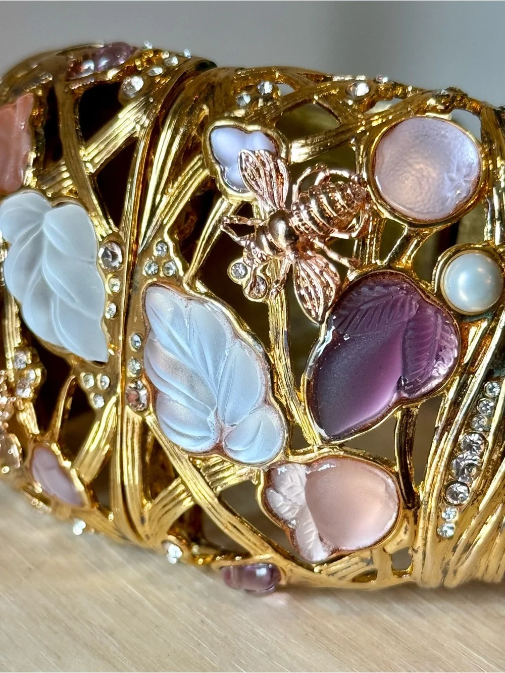 VTG Estate Alexis Bittar Secret Garden Bee Lucite Hinged Cuff Bracelet—Rare Find